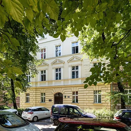 Split Level Microapartment Cracow Old Town By Renters *